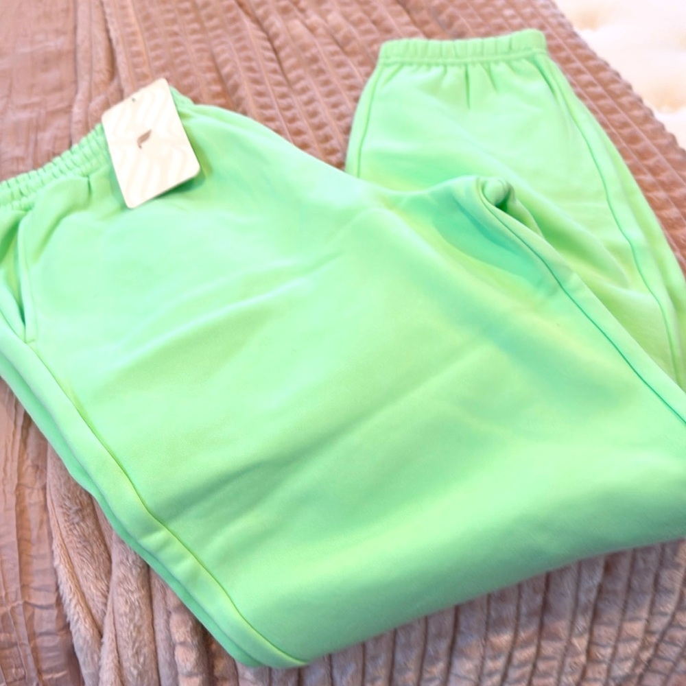NWT FABLETICS HIghWAISTED JOGGERS